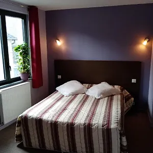 hotel-du-commerce-pleaux.hotels-rhonealpes.com/